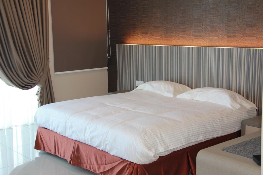 Setia Inn Suites Service Residence Сетия-Алам Экстерьер фото